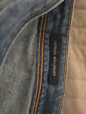 Lucky Brand Women's Ankle Length Blue Denim Jeans with Contrast Stitching